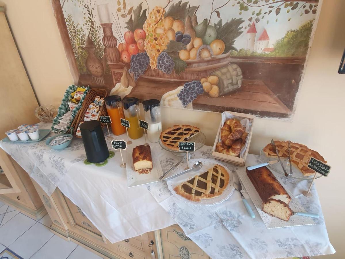 Bed and Breakfast La Finestra Sul Mare Ischia Exterior foto