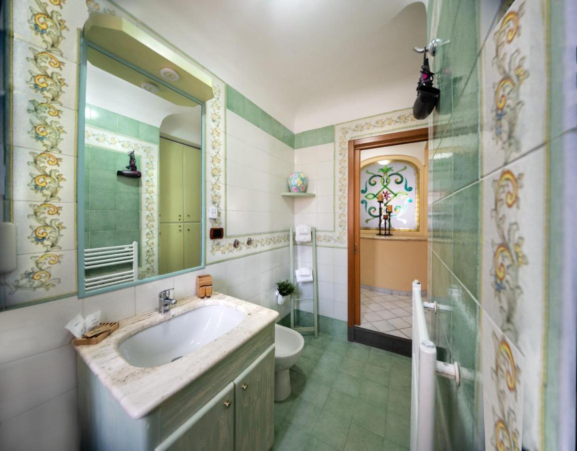 Bed and Breakfast La Finestra Sul Mare Ischia Exterior foto