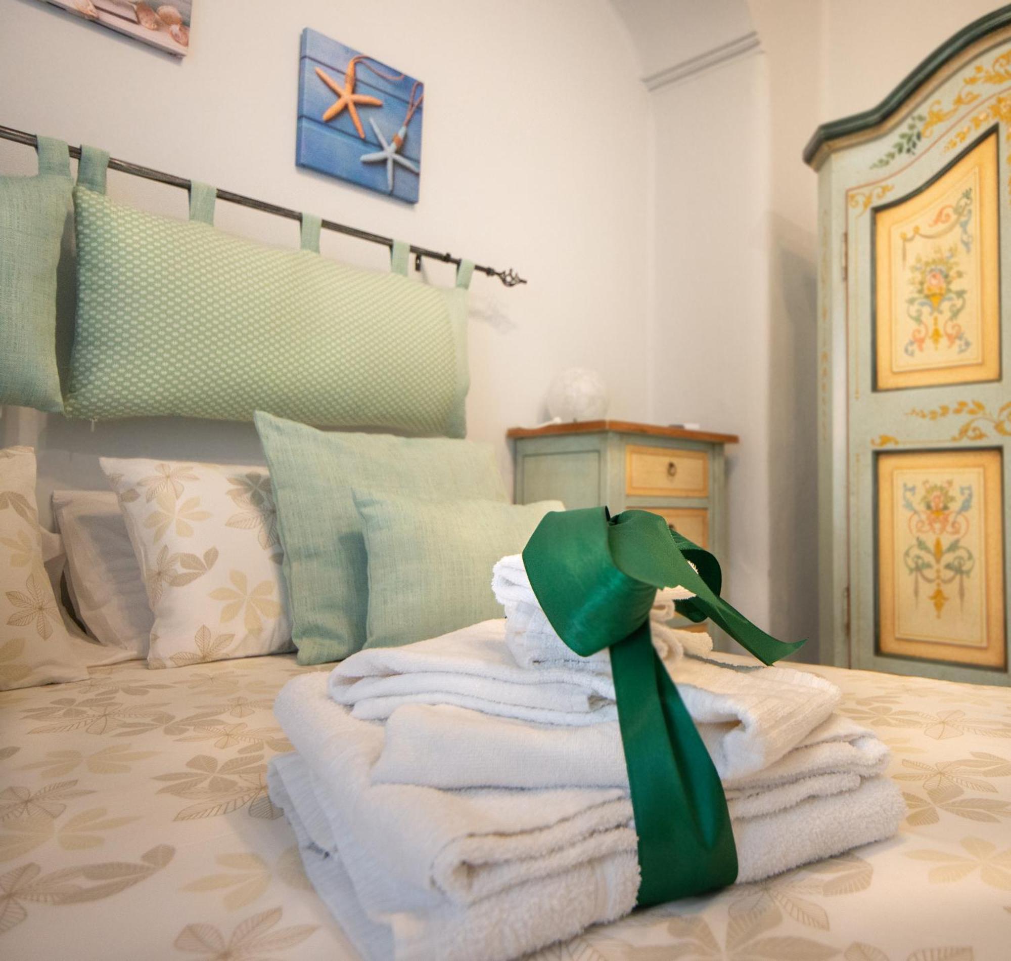 Bed and Breakfast La Finestra Sul Mare Ischia Exterior foto